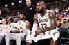 苏群：詹姆斯季前赛父子同台不算数 布朗尼完全没打NBA的能力